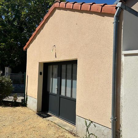 Studio Des Lilas Saint-Benoit  ภายนอก รูปภาพ